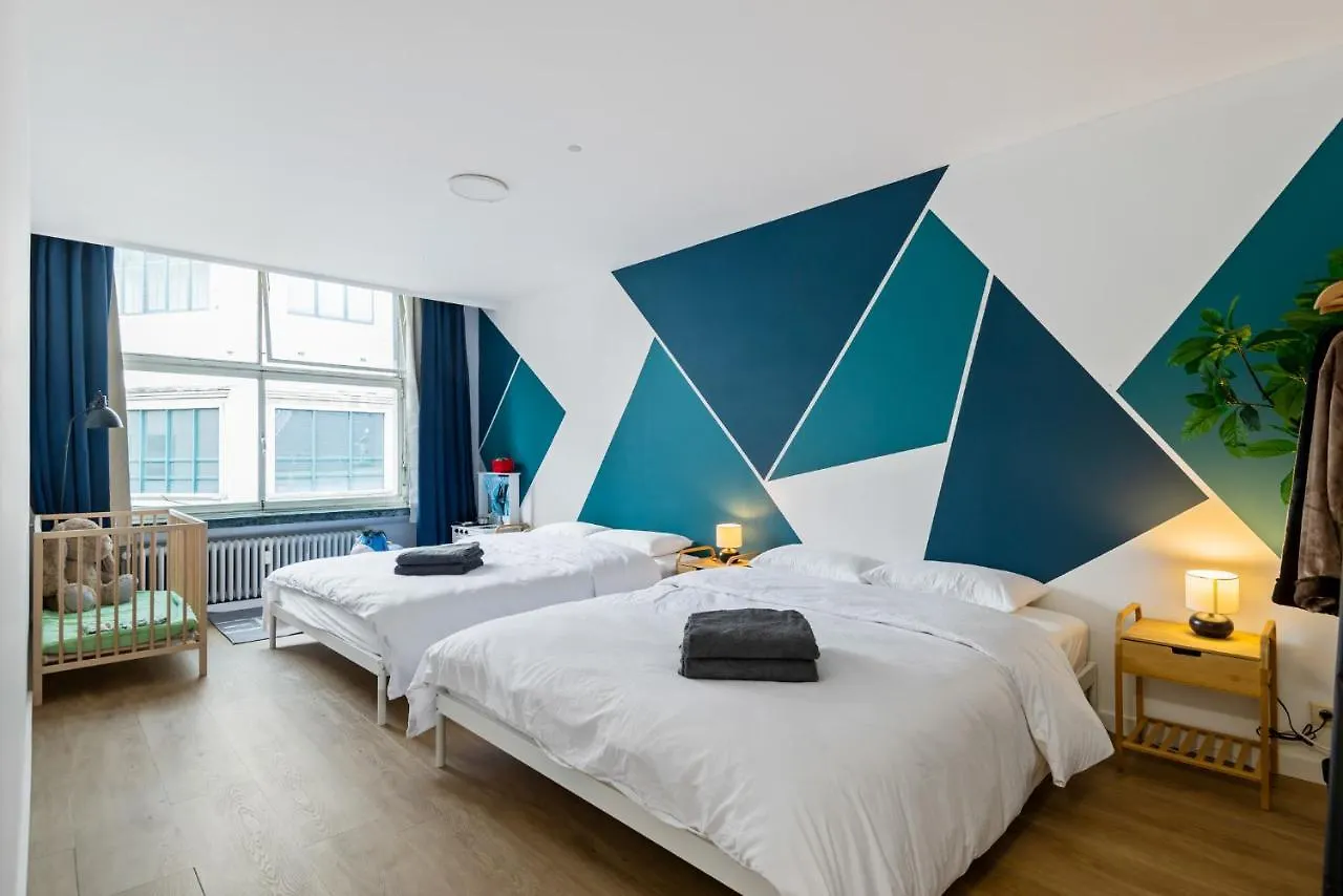 Πανσιόν Cozy Antwerp - Cityview Family & Private Rooms Free Parking