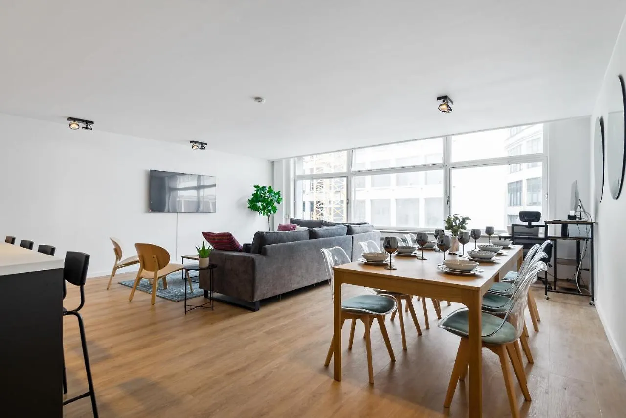 Πανσιόν Cozy Antwerp - Cityview Family & Private Rooms Free Parking